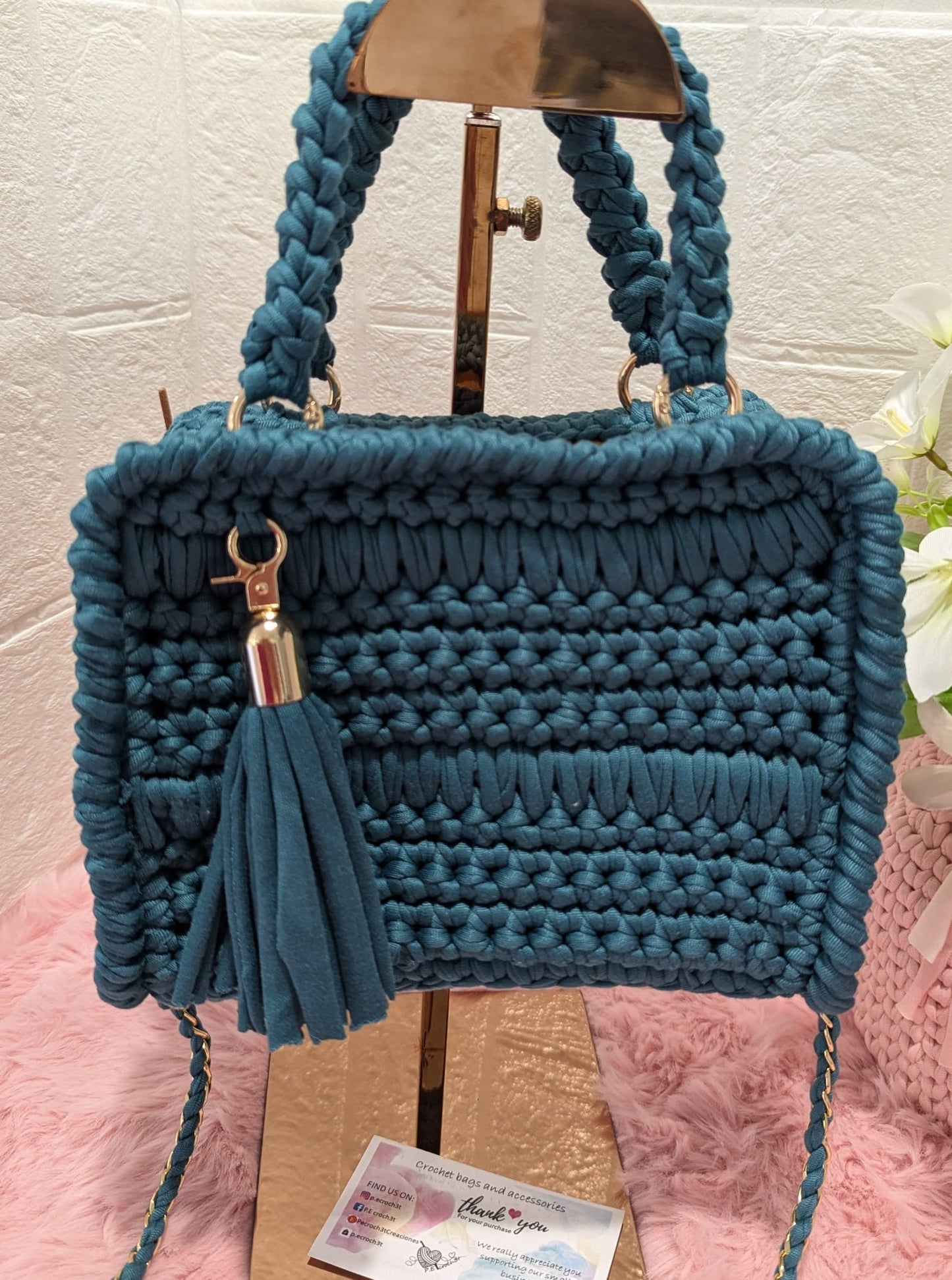 Handmade kelly crochet bag