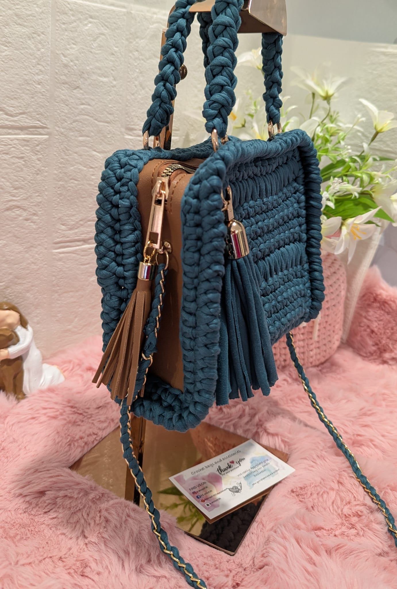 Handmade kelly crochet bag